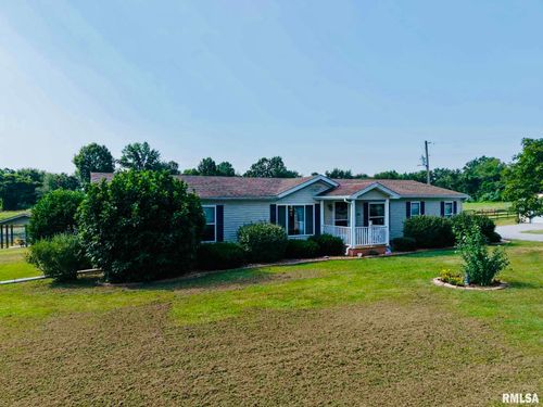 18170 Akin Blacktop Blacktop, Benton, IL, 62812 | Card Image