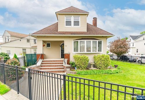 752-754 Market Street, Paterson, NJ, 07513 | Card Image