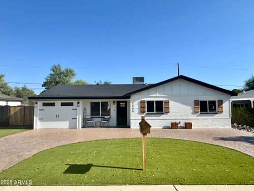 2509 E Meadowbrook Ave, Phoenix, AZ, 85016-4923 | Card Image