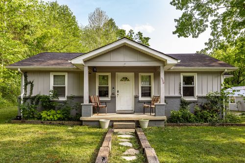 590 Leath Chapel Rd, Bethpage, TN, 37022-8404 | Card Image