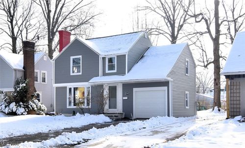 19802 Wickfield Ave, Warrensville Heights, OH, 44122-6547 | Card Image