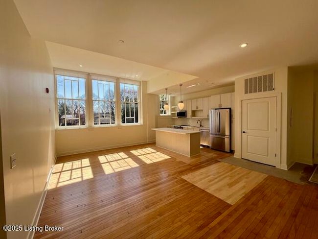 202 - 1810 Sils Ave, Condo with 2 bedrooms, 2 bathrooms and null parking in Louisville KY | Image 6