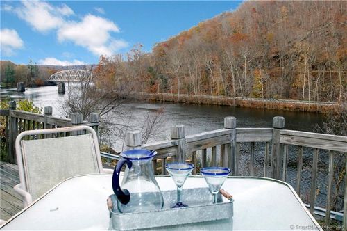 84 Edgelake Dr, Sandy Hook, CT, 06482-1129 | Card Image