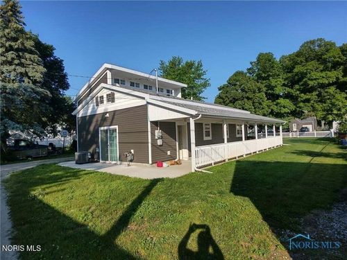 1017 Washington Ave, Defiance, OH, 43512-2822 | Card Image
