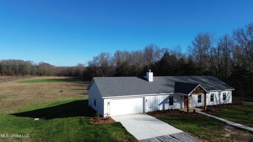 990 Black Jack Rd, Vaughan, MS, 39179-9724 | Card Image