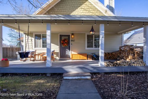 852 Streamside St, Driggs, ID, 83422-5207 | Card Image