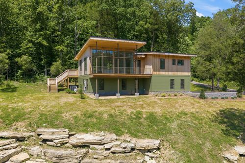 1075 Dog Creek Rd, Kingston Springs, TN, 37082-9217 | Card Image