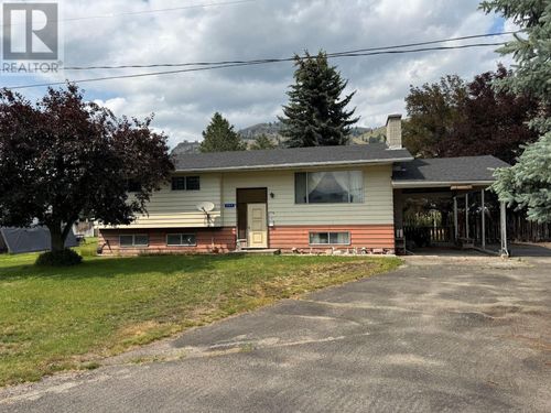 509 7th Ave, Midway, BC, V0H1M0 | Card Image