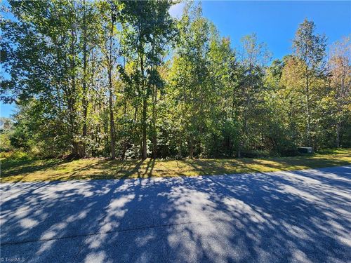 485 Saddlebred Loop, Stokesdale, NC, 27357-9414 | Card Image