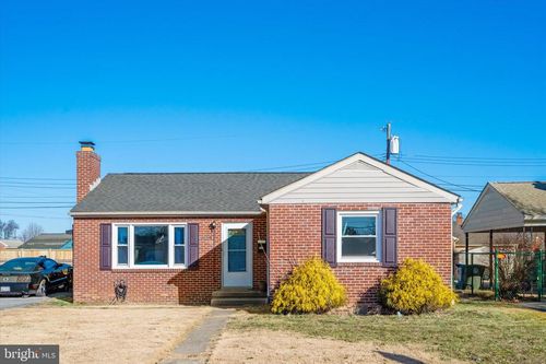 809 Shawnee Dr, FREDERICK, MD, 21701-4642 | Card Image