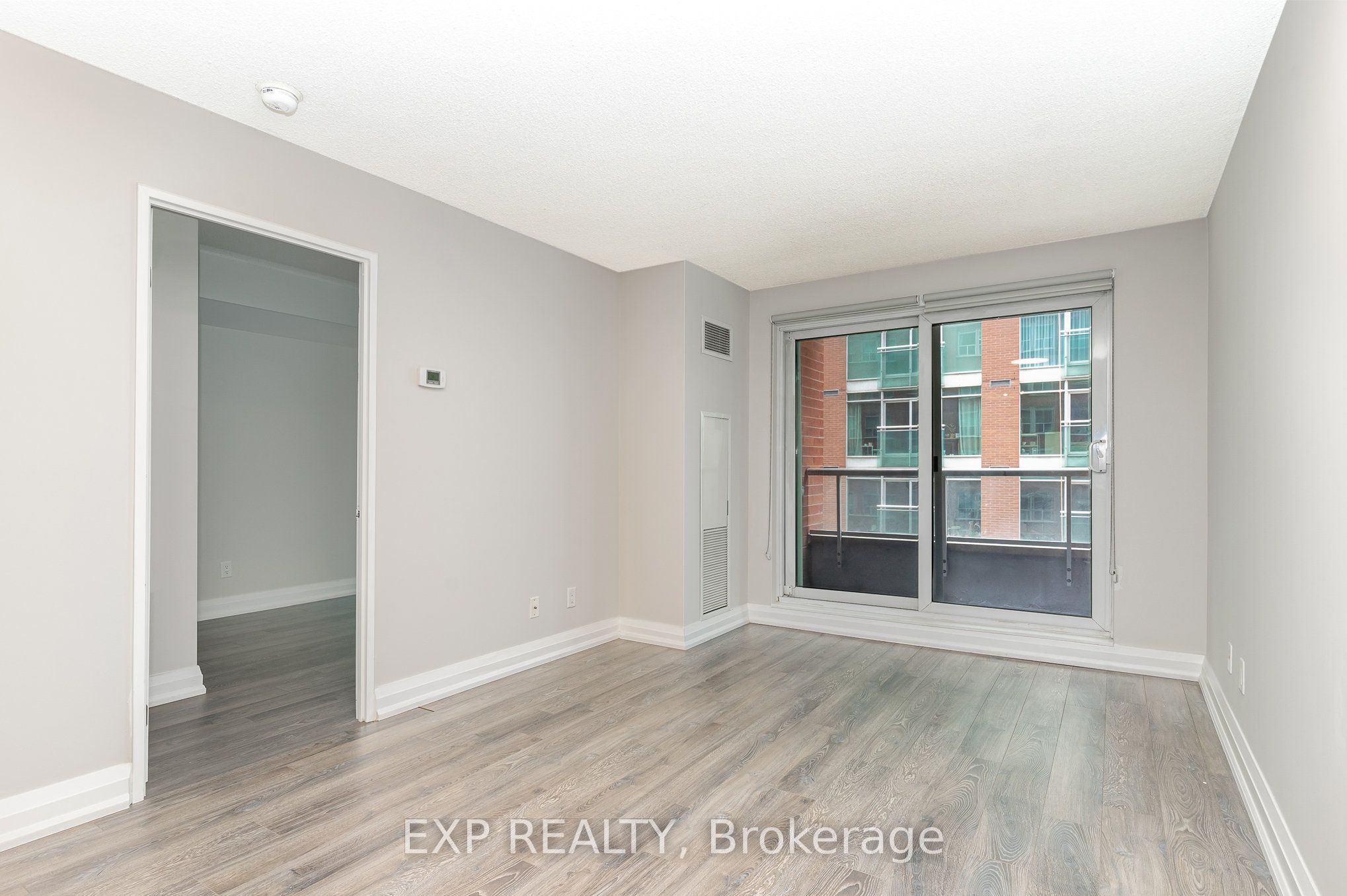 Residential Lease in Toronto C08 3
