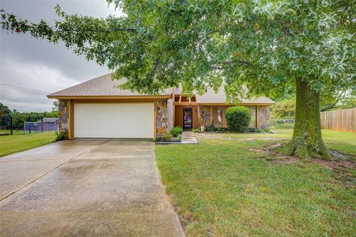 2302 Linfield Ct, Norman, OK, 73071-7306 | Card Image