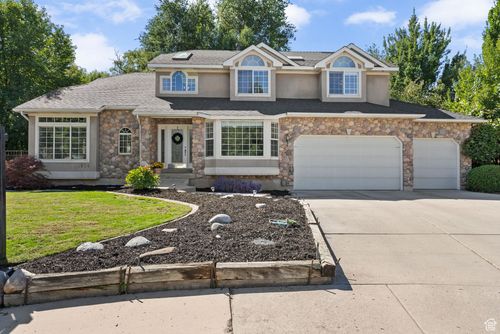1574 E Stablewood Cir, Holladay, UT, 84117-7460 | Card Image