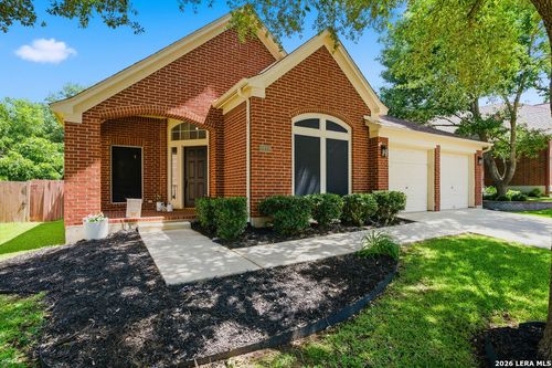 8910 Brae Bnd, San Antonio, TX, 78249-4154 | Card Image