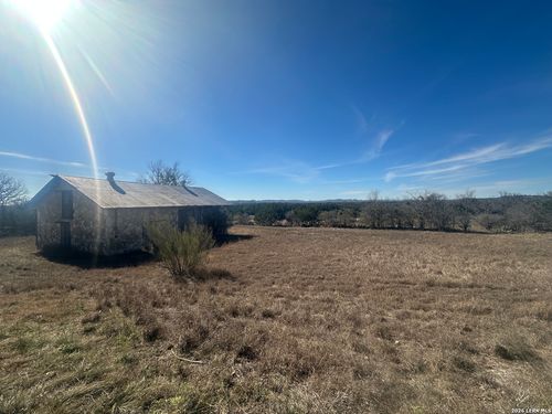 526 Cielo Rio Dr, Pipe Creek, TX, 78063-5890 | Card Image