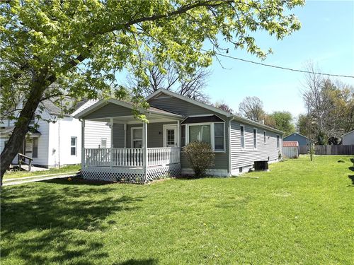 616 N White Ave, Taylorville, IL, 62568-1053 | Card Image