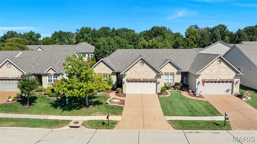 925 Daffodil Ridge Dr, O Fallon, MO, 63366-7587 | Card Image