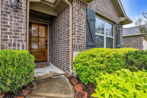 14093 Lake Crescent Dr, Conroe, TX, 77384-1507 | Card Image