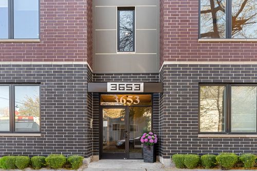 unit-2e-3653 W Barry Ave, Chicago, IL, 60618-0036 | Card Image