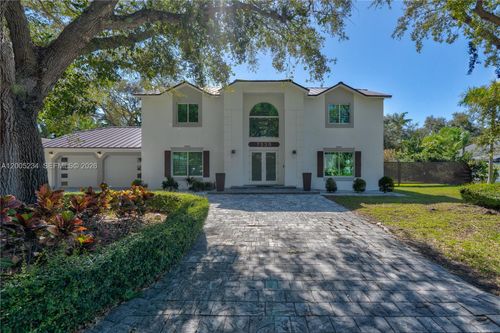 7330 Sw 165th St, Palmetto Bay, FL, 33157-3800 | Card Image