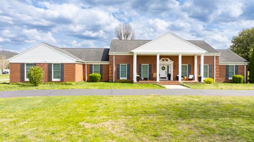 726 N Main St, Monticello, KY, 42633-1538 | Card Image