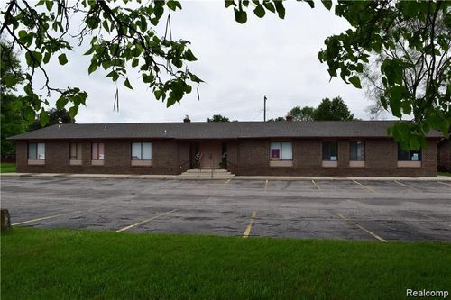 4741 24 Mile Rd, Shelby Twp, MI, 48316-3111 | Card Image