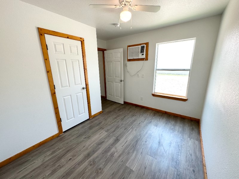 Residential Lease in Stockdale 5