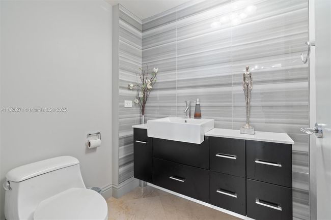 APT-402 - 1600 S Ocean Blvd, Condo with 3 bedrooms, 5 bathrooms and null parking in Pompano Beach FL | Image 25
