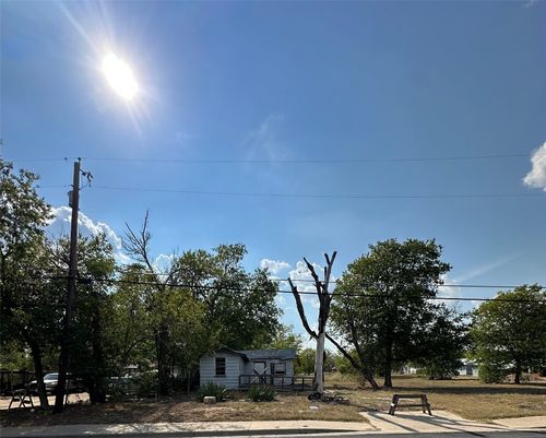 2208 Pecan St, Bastrop, TX, 78602-1538 | Card Image
