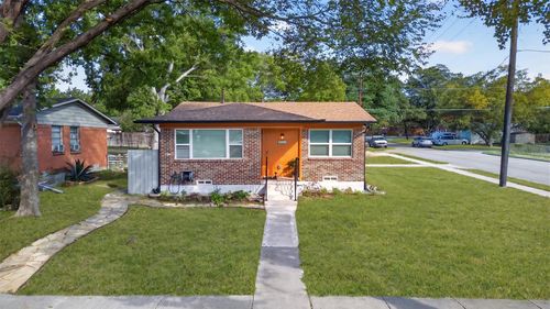 421 Wallace Drive, Garland, TX, 75041 | Card Image