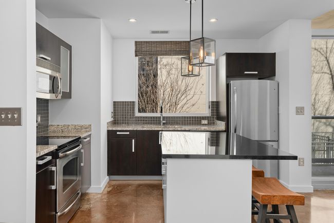 APT-313 - 600 12 Th Ave S, Condo with 3 bedrooms, 2 bathrooms and 2 parking in Nashville TN | Image 8