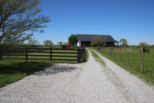 1384 Highway 1066, Home with 4 bedrooms, 3 bathrooms and null parking in Bloomfield KY | Image 18