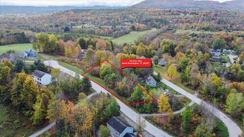 26 Asas Way, North Bennington, VT, 05257-4422 | Card Image