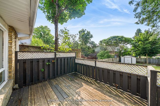203 Taunton Rd W, House attached with 3 bedrooms, 2 bathrooms and 2 parking in Oshawa ON | Image 25