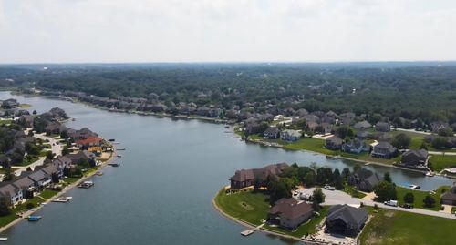 9315 Doubletree Dr S, Crown Point, IN, 46307 | Card Image