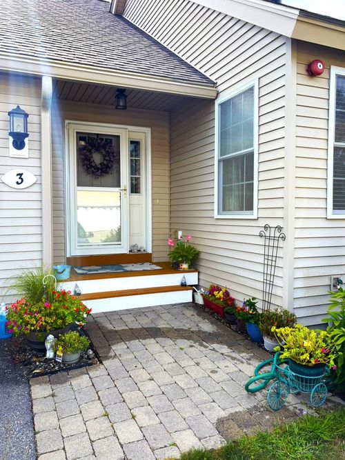 3 Chase Rd, Fremont, NH, 03044-3066 | Card Image