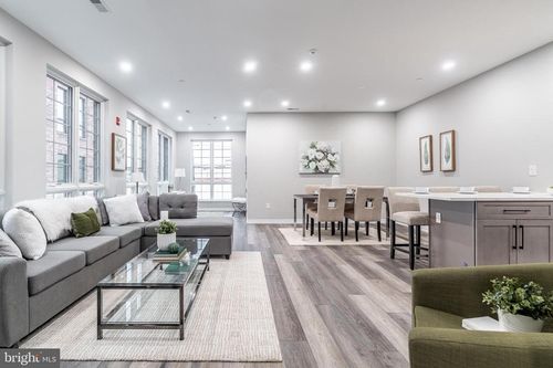 2412 Innovator Way, PHILADELPHIA, PA, 19146-2282 | Card Image