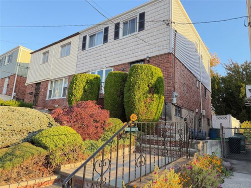 248 Deepdale Ave, Little Neck, NY, 11362-1233 | Card Image