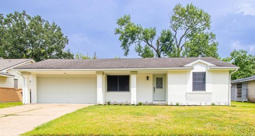 8407 Bronson St, Houston, TX, 77034-2807 | Card Image