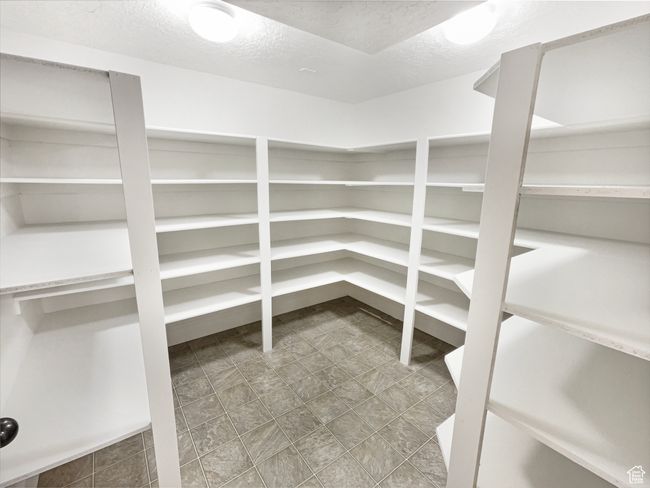 View of pantry | Image 10