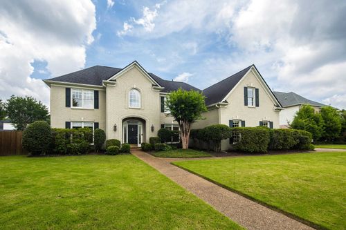 2004 W Houston Way, Germantown, TN, 38139-6932 | Card Image