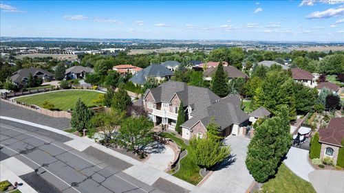 1294 Country Ridge Dr, Richland, WA, 99352-7763 | Card Image