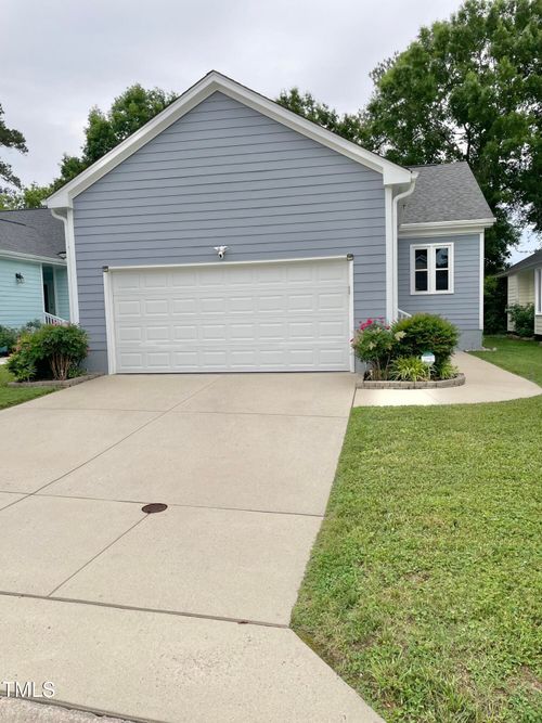 1944 Castle Pines Dr, Raleigh, NC, 27604-8465 | Card Image