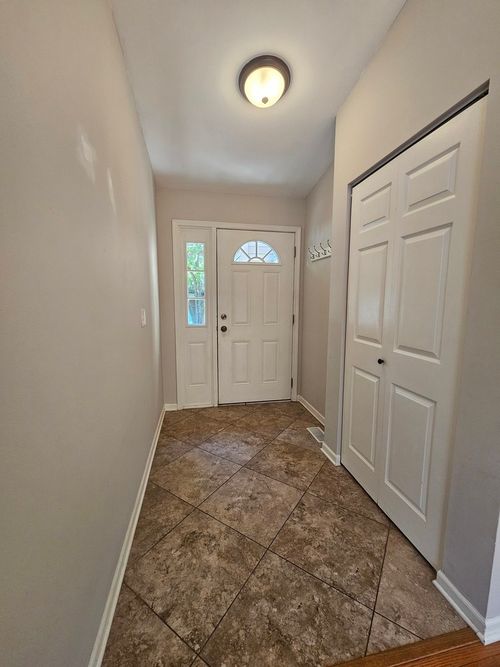 apt-3-425 S 3rd St, St. Charles, IL, 60174-2857 | Card Image