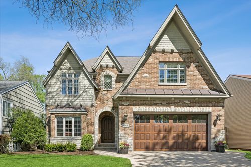 817 S Fairfield Avenue, Elmhurst, IL, 60126 | Card Image