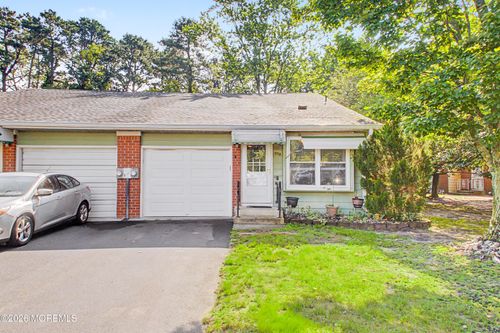 971 B Constitution Boulevard, Whiting, NJ, 08759 | Card Image