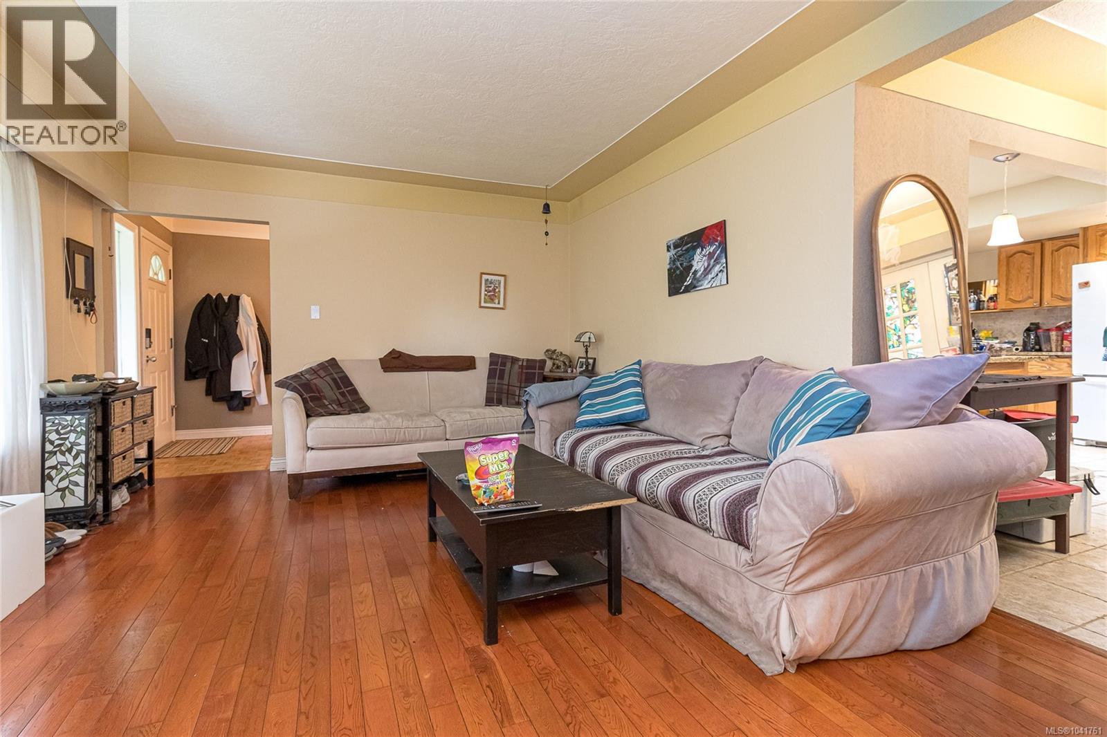 Residential in Saanich 5