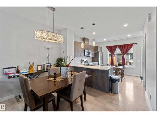 2725 Orchards Rd Sw, Edmonton, AB, T6X2M9 | Card Image