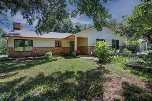 4210 Meadowbrook Ln, Winfield, KS, 67156-8826 | Card Image