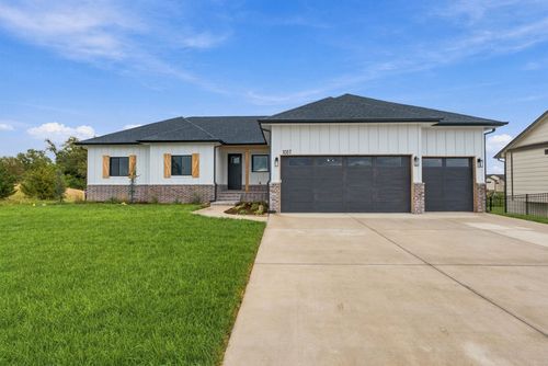 1007 S Brookside St, Goddard, KS, 67052-7403 | Card Image